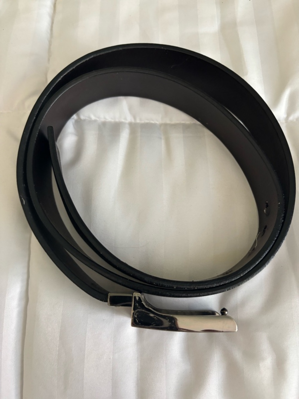 Harley-Davidson Black Leather Belt with Brushed Silver Emblem Buckle size 40 - Picture 4 of 6